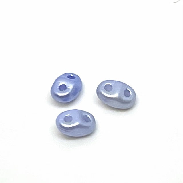 MiniDuo 2 Hole Blue Santa Beads