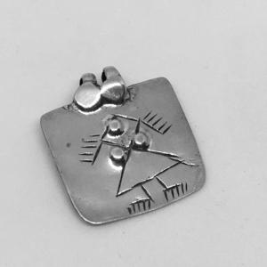 N131-S Sterling Silver India 28.5x24.7 mm