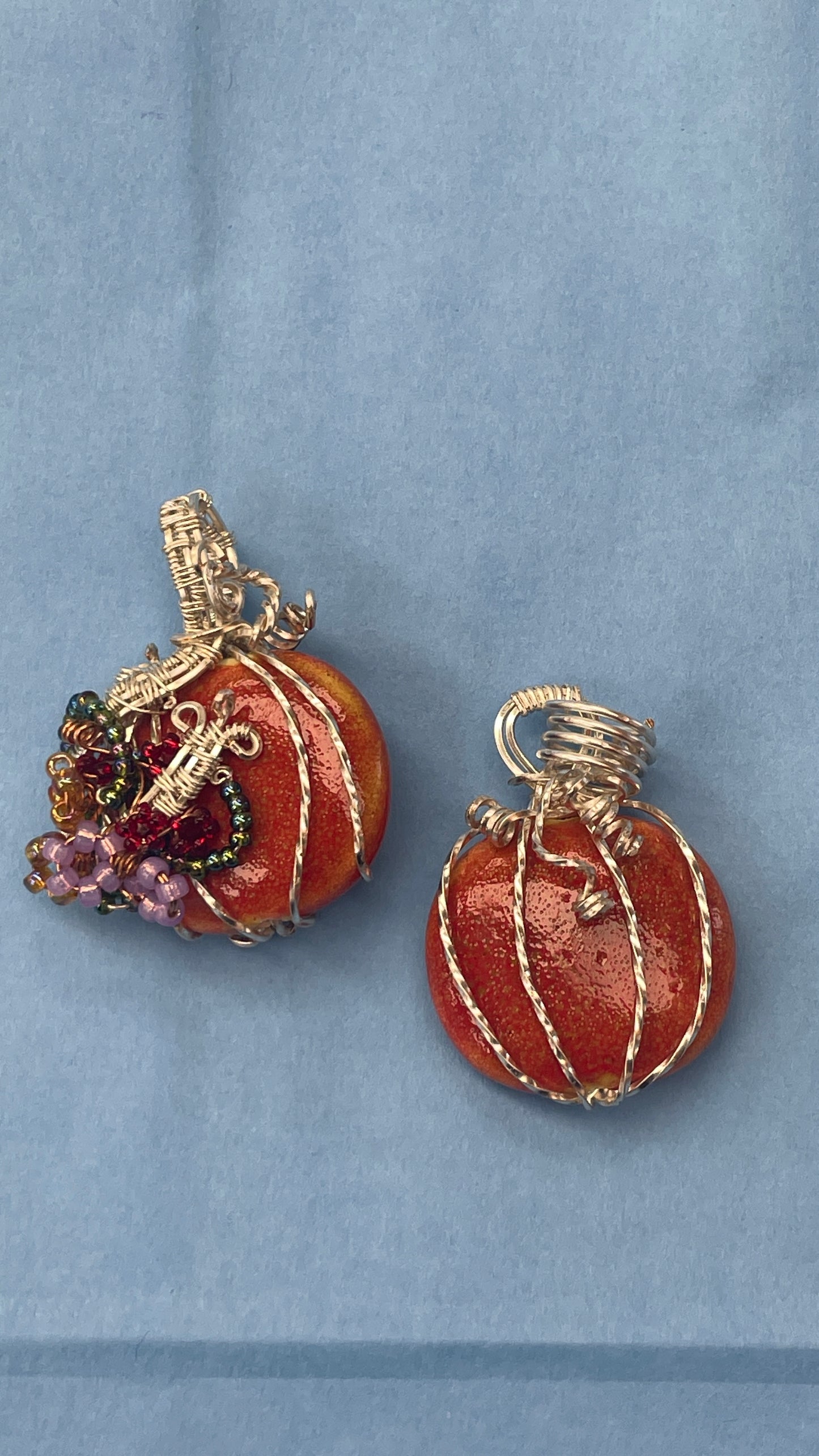 10-04-26 Wire Woven Pumpkin Donna's Got the pumpkins…you supply the wire and beads. Donna 10:30-12:30