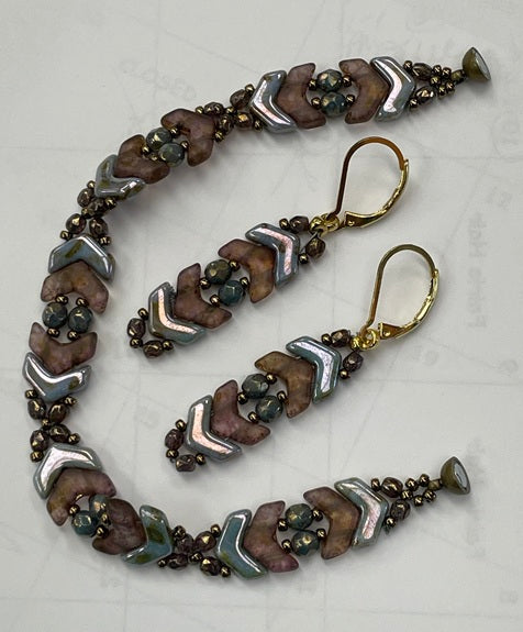 09-26-26 Chevron Bracelet and Earrings Colors just for fall…. In a Chevron pattern. Karen 10:30-12:30pm