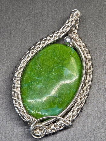 09-20-25 Wire Woven Pendant Using a more delicate weave around a cabochon., Gina 12:00-3:30pm