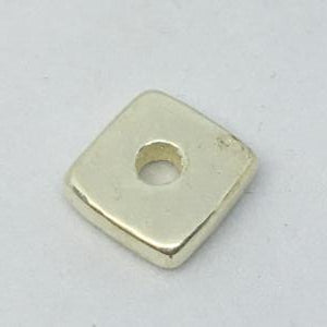 CA-MC-TO5-S Little Square 5.5mm Silver