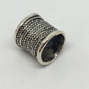 N188-S  Sterling Silver India 18.7x18.4 mm