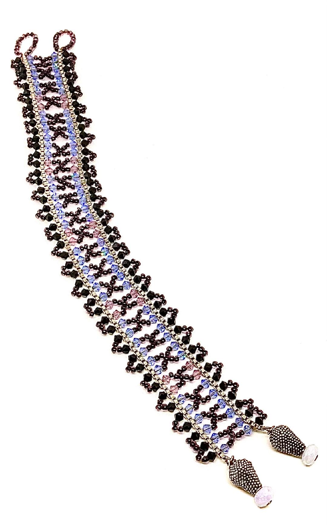 07-19-26-2 Beading In The Boxes Bead weaving a double chain chun with crystals, pearls, gems and beads. Linda 2:00-5:00pm