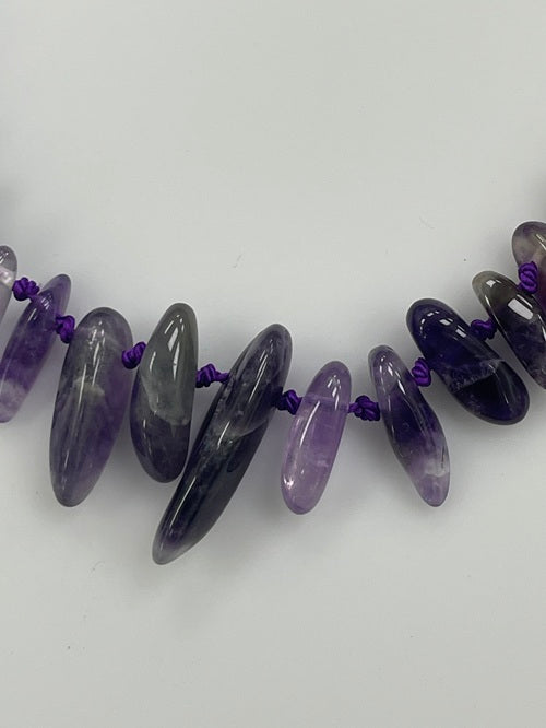 04-11-26-1 Bead & Pearl Knotting Choose your beads and silk thread and use the Beadalon Knotting Tool to create a necklace. Christy 11:00-1:00pm