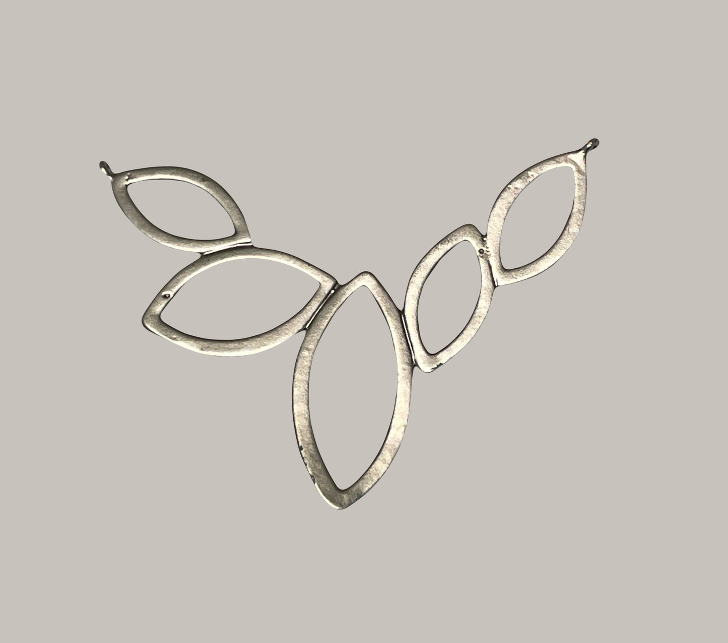 CA-CB-K12SR 46x22mm Left/Twig Satin Rhodium