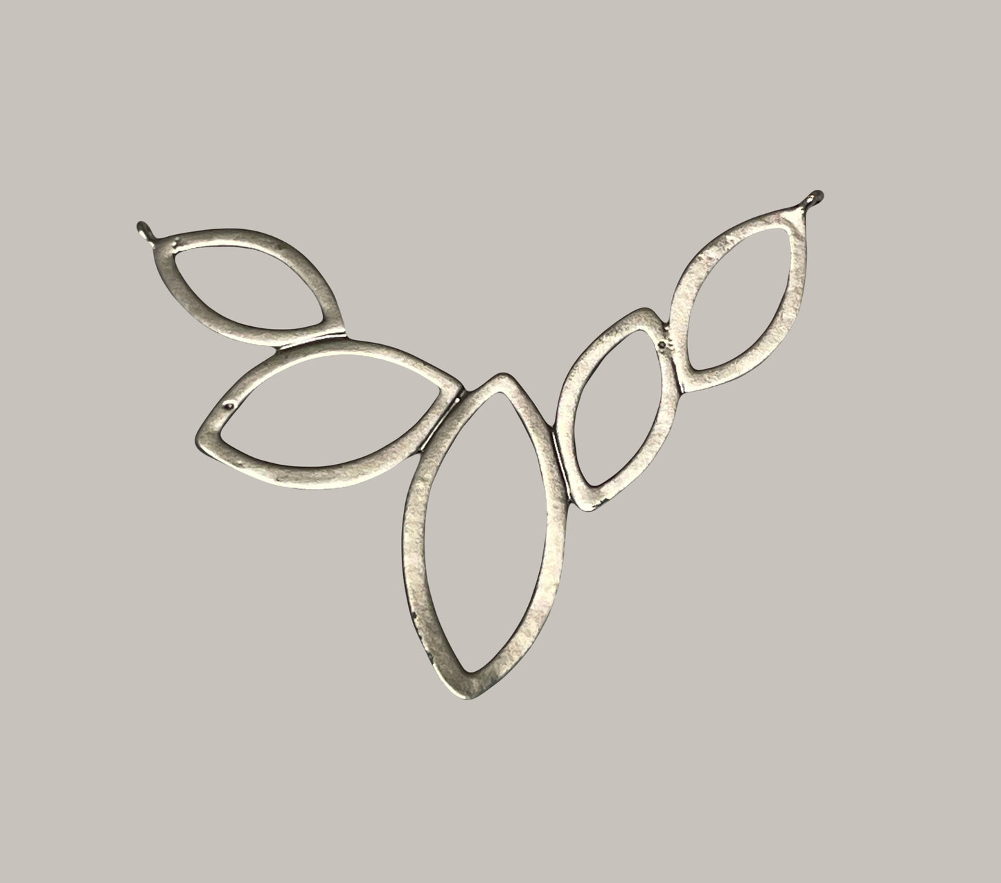 CA-CB-K12SR 46x22mm Left/Twig Satin Rhodium