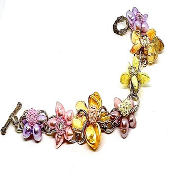 07-19-26-1 Pearls Flower Bracelet Create a flower charm which can be made for rings, bracelets or necklaces Linda 10:30-1:30pm