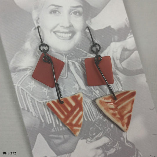 07-30-25 Swinging Earrings More fun with swinging ear wires! Barbara 1:00-3:30pm