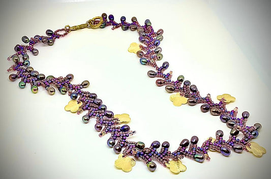 03-28-26 Ziggy Stardust Beadweave a drapey pearl fringed necklace. Linda 10:00-1:00pm