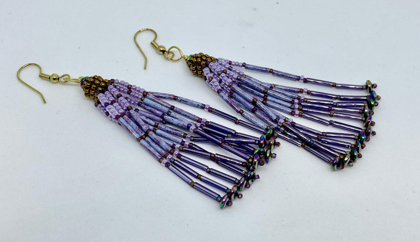09-02-23 Peyote Top Fringe Earrings Fringe earrings all the rage! Learn a beaded bail as well. Christy 11-1pm