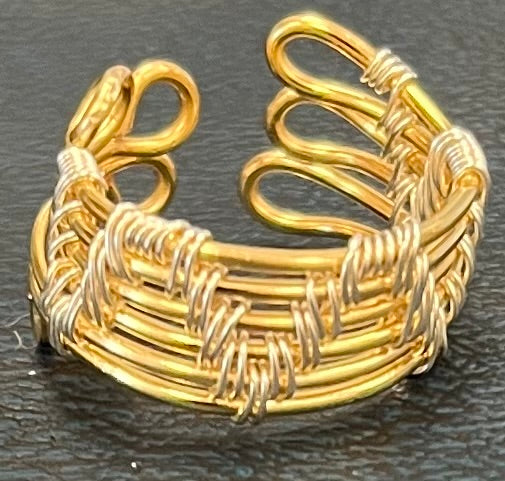 02-02-24 Two Tone Ring: Intro to Wire Weaving Learn to make simple clasps, ear wires, headpins and bead wraps. Melody 10-12pm