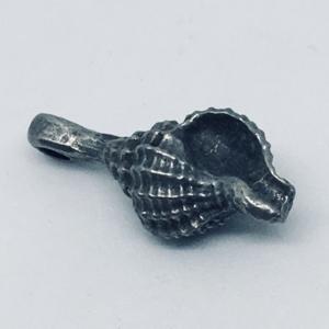 CA-MM-X1743-P Conch Shell Pendant Pewter